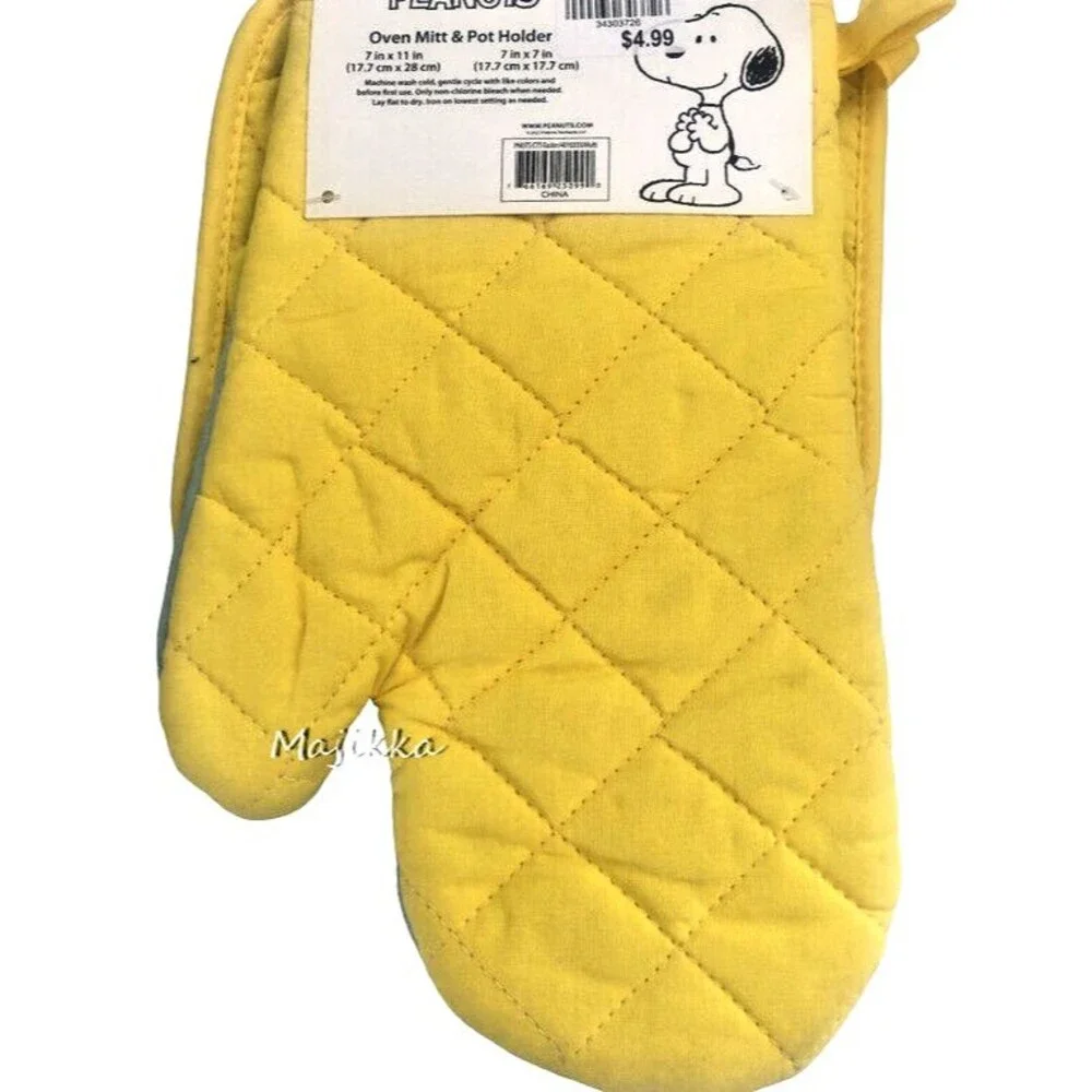 Happy Easter Peanuts Snoopy Set of 2 Oven Mitt Cotton Potholder Colored Eggs